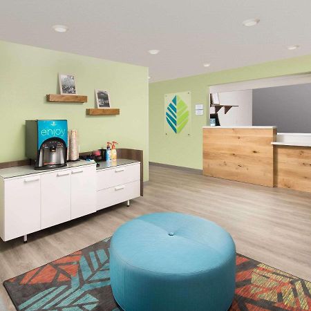 Woodspring Suites Toledo Мауми Екстериор снимка