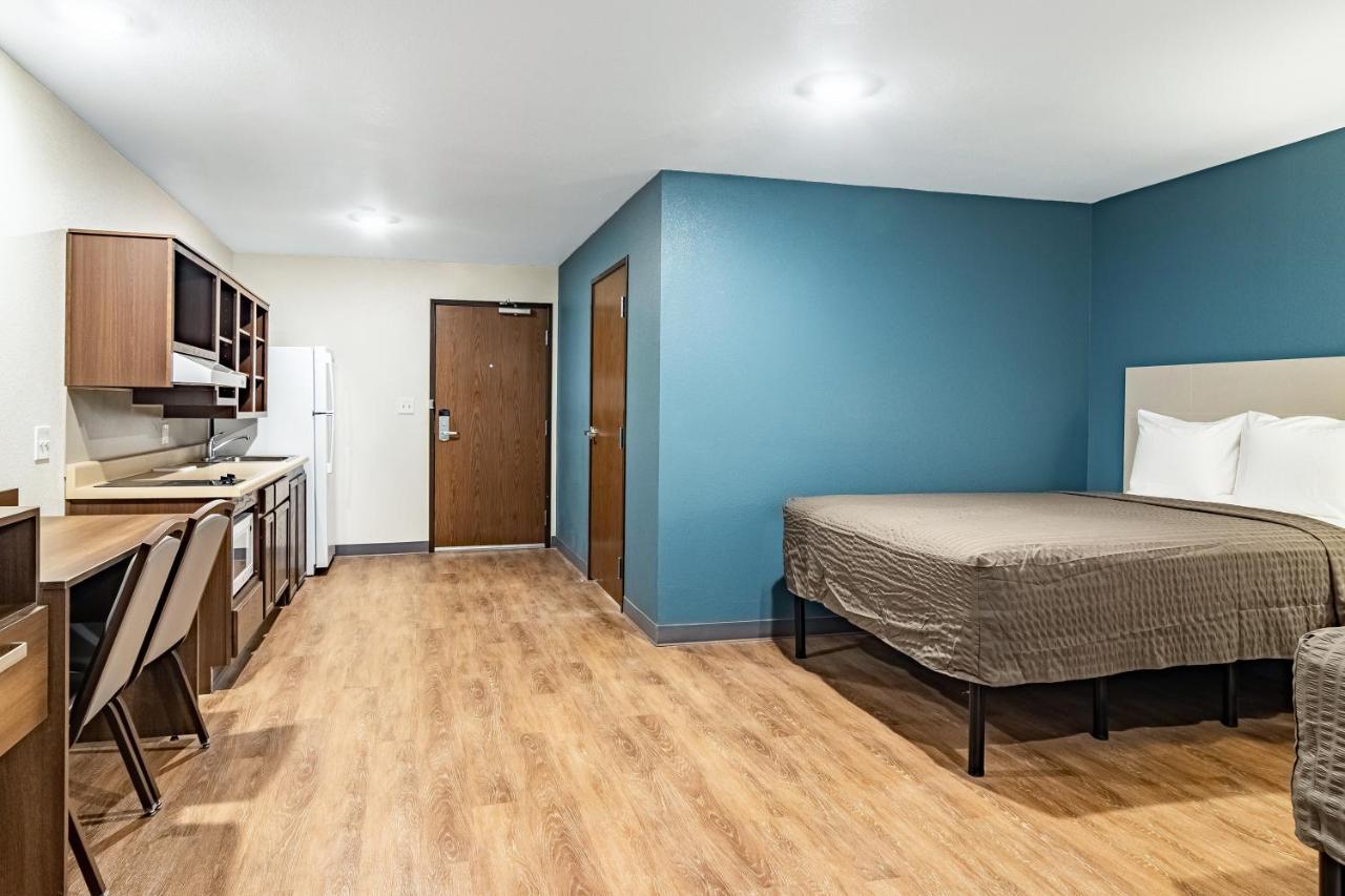 Woodspring Suites Toledo Мауми Екстериор снимка