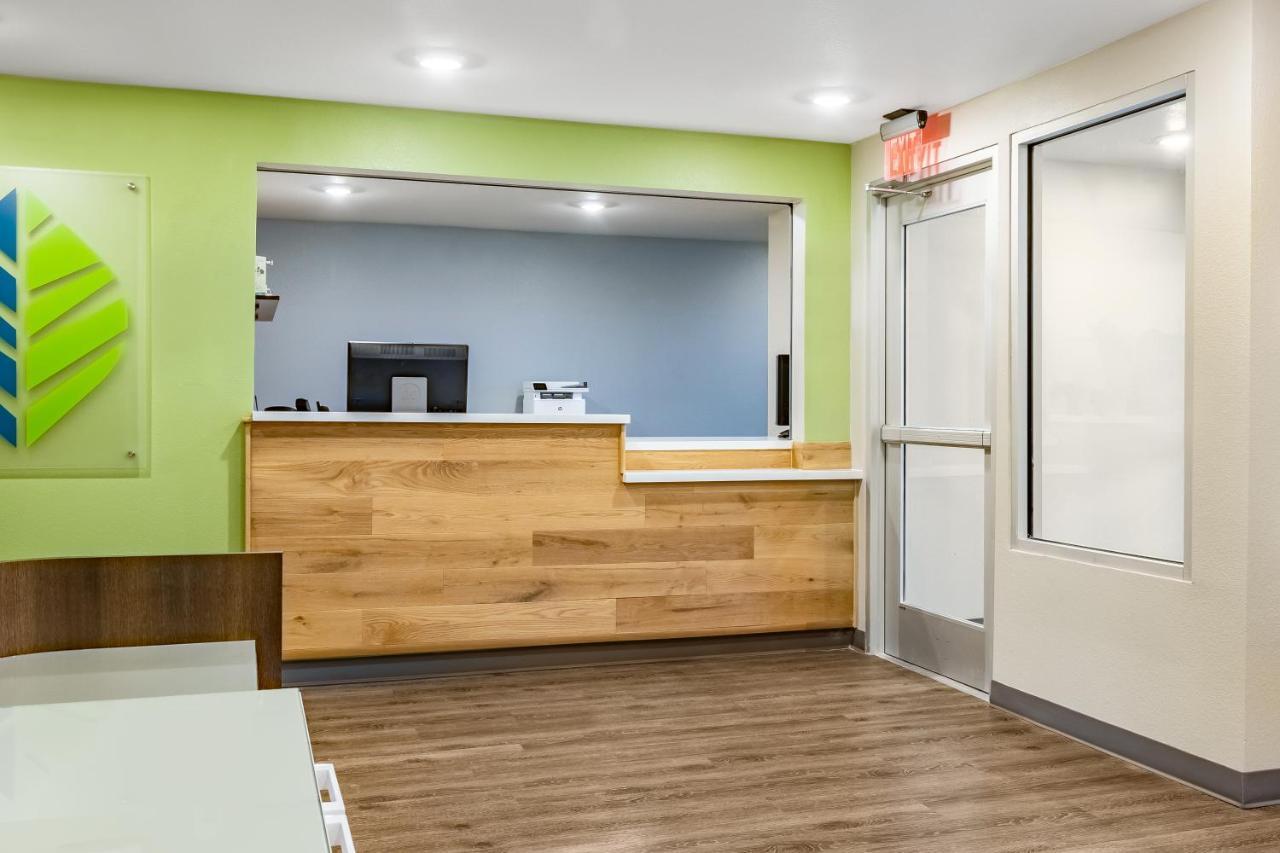 Woodspring Suites Toledo Мауми Екстериор снимка